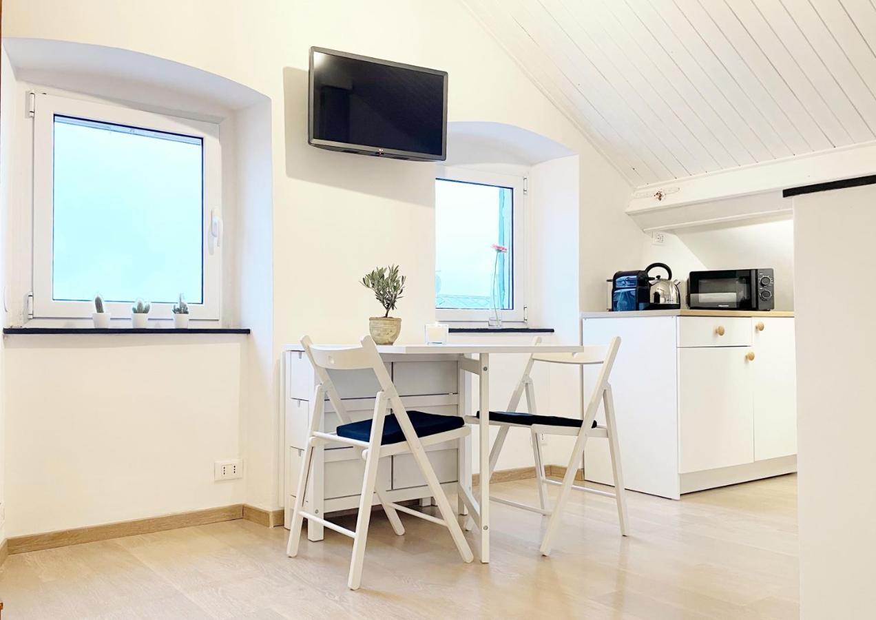 La Finestra Sull'Oasi Apartment เจนัว ภายนอก รูปภาพ